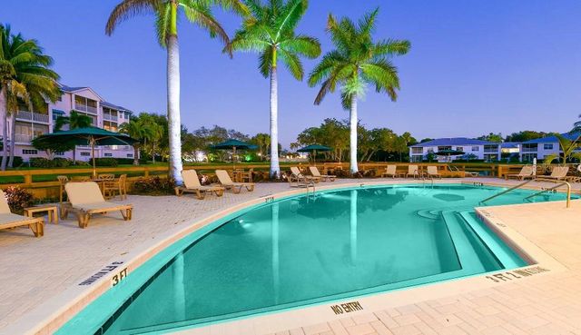 260 HIDDEN BAY DRIVE 401, Osprey, FL 34229