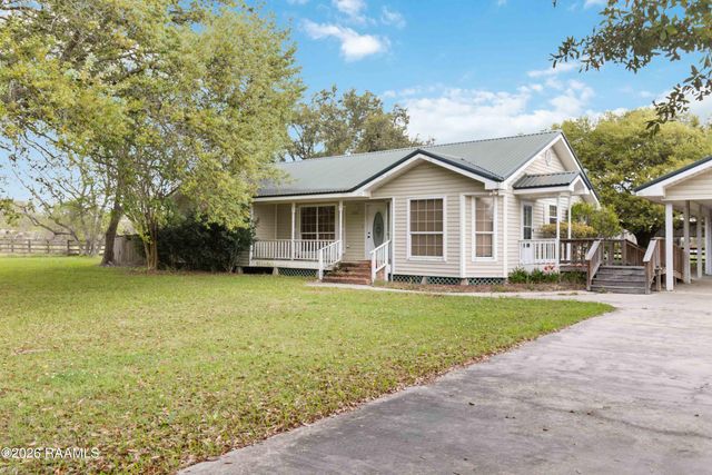 2107 Terrace Highway, St. Martinville, LA 70582