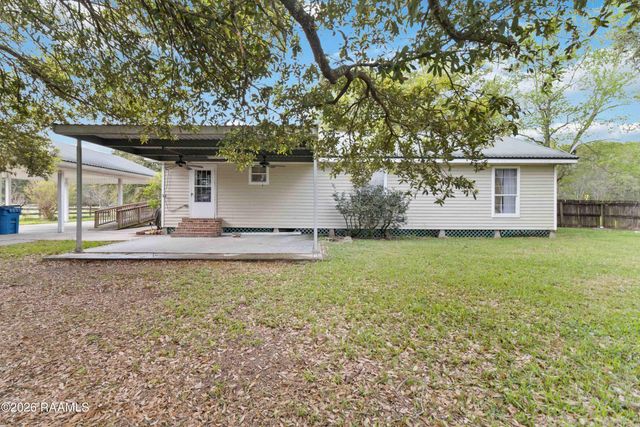 2107 Terrace Highway, St. Martinville, LA 70582