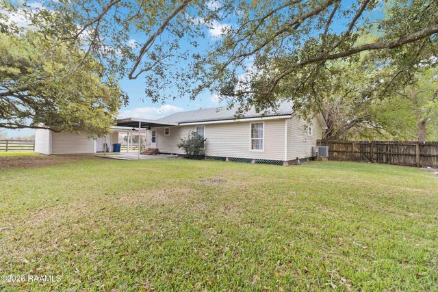 2107 Terrace Highway, St. Martinville, LA 70582