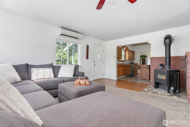 7506 Woodland Road, Ferndale, WA 98248