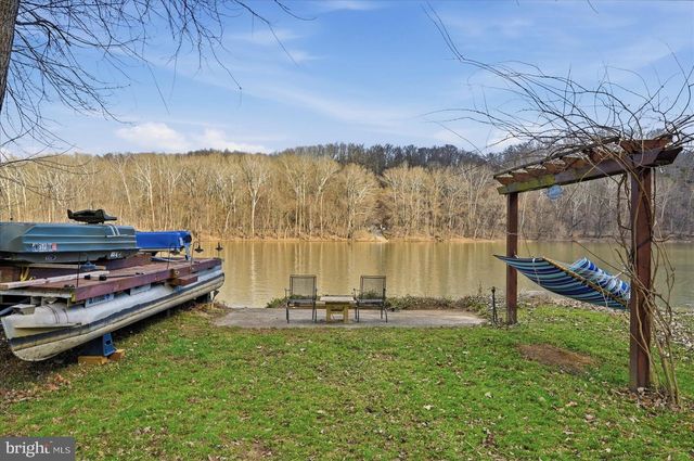 61 NATALIE LN, Harpers Ferry, WV 25425