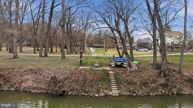 61 NATALIE LN, Harpers Ferry, WV 25425