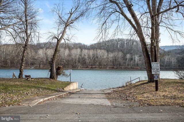 61 NATALIE LN, Harpers Ferry, WV 25425