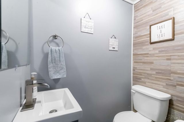 1811 Louis Lane, Goshen Twp, OH 45122