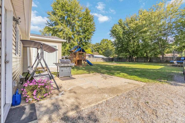 1811 Louis Lane, Goshen Twp, OH 45122