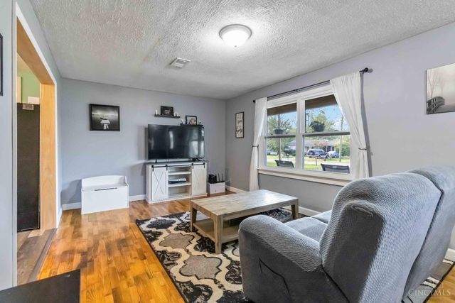 1811 Louis Lane, Goshen Twp, OH 45122