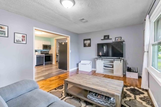 1811 Louis Lane, Goshen Twp, OH 45122