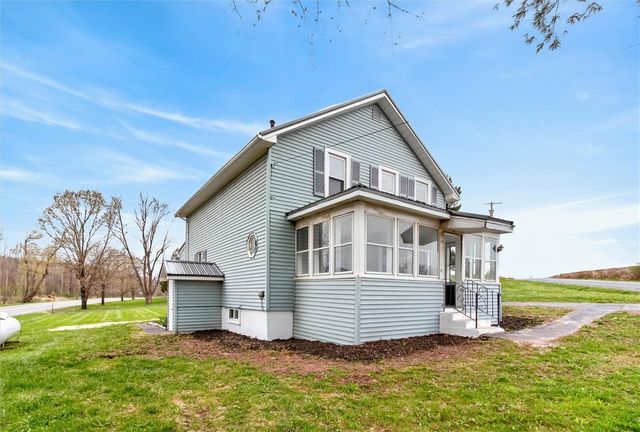 9025 Lock Berlin Road, Galen, NY 14489