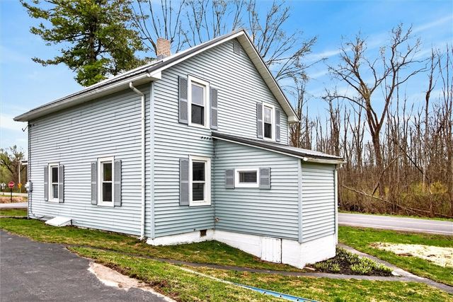 9025 Lock Berlin Road, Galen, NY 14489