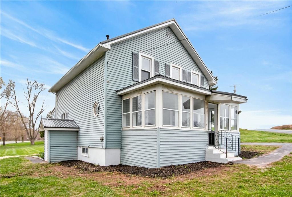 9025 Lock Berlin Road, Galen, NY 14489