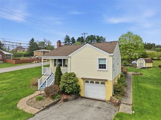 1150 Cedar St, Hempfield Twp, PA 15601