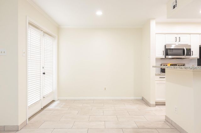 14600 Fonmeadow Drive 1105, Houston, TX 77035