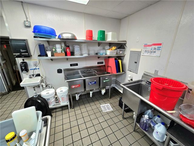 172 Wayland Avenue, Providence, RI 02906