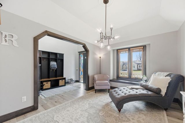 818 E Rushwood Ct, Derby, KS 67037