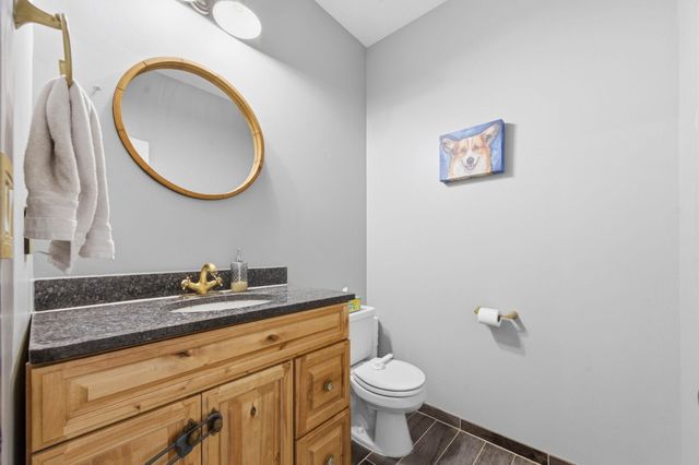 818 E Rushwood Ct, Derby, KS 67037