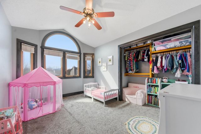 818 E Rushwood Ct, Derby, KS 67037