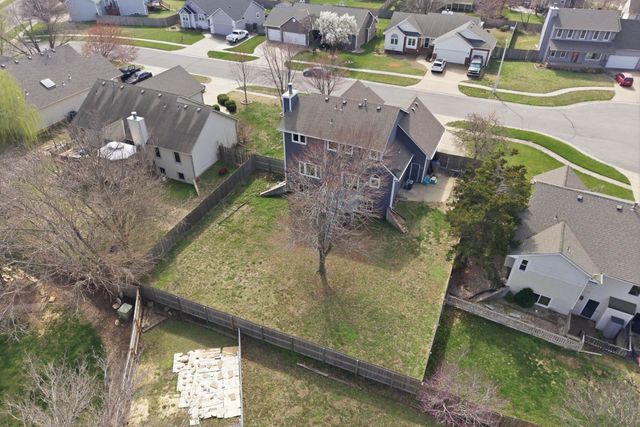 818 E Rushwood Ct, Derby, KS 67037