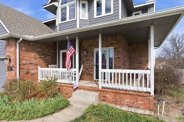 818 E Rushwood Ct, Derby, KS 67037