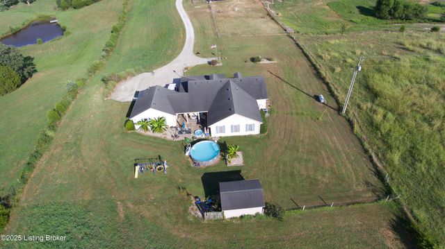 2568 Holy Cross Rd, New Haven, KY 40051