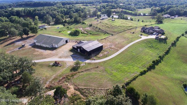 2568 Holy Cross Rd, New Haven, KY 40051