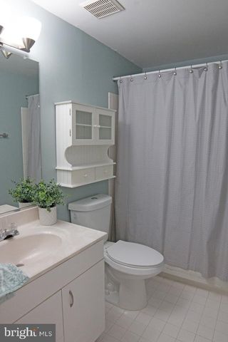 21186 VINELAND SQ, Ashburn, VA 20147