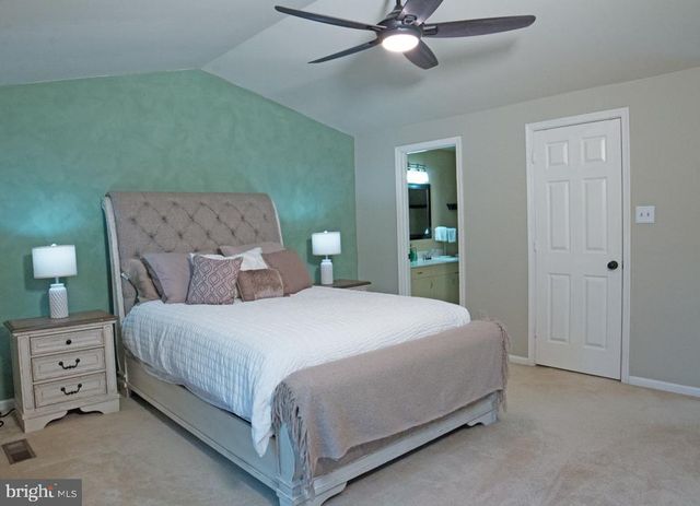 21186 VINELAND SQ, Ashburn, VA 20147