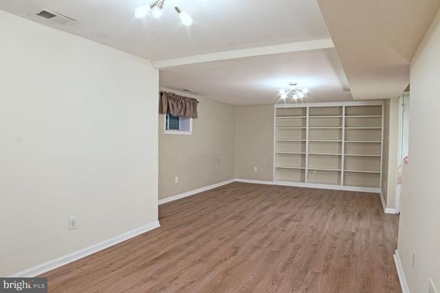 21186 VINELAND SQ, Ashburn, VA 20147