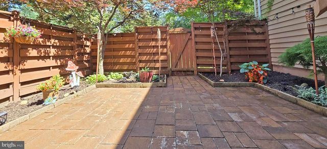 21186 VINELAND SQ, Ashburn, VA 20147