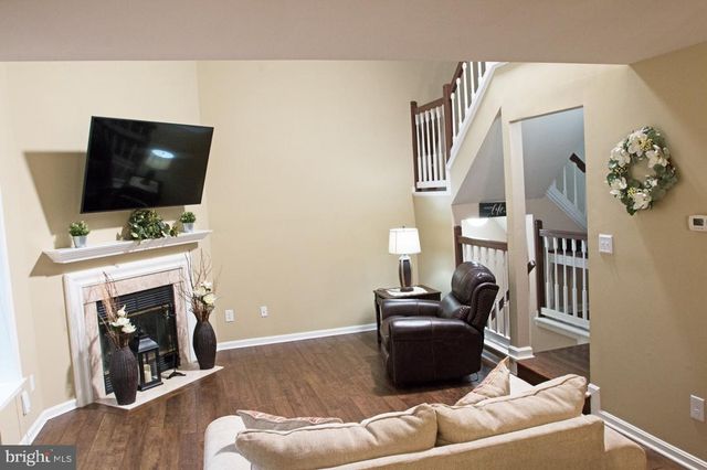 21186 VINELAND SQ, Ashburn, VA 20147