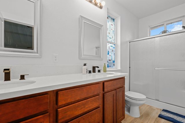 1376 Fitz Place, Redding, CA 96003