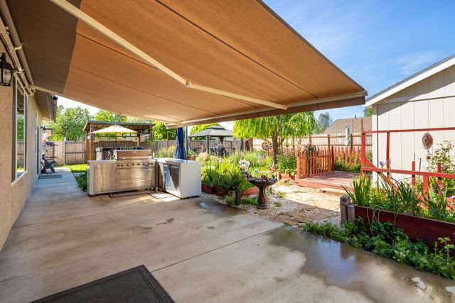 1376 Fitz Place, Redding, CA 96003