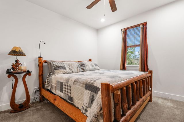 1376 Fitz Place, Redding, CA 96003