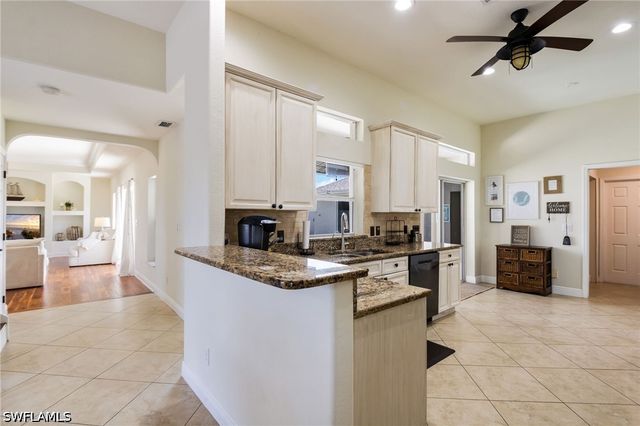 2534 NE 20th CT, Cape Coral, FL 33909
