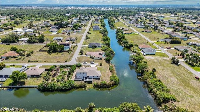 2534 NE 20th CT, Cape Coral, FL 33909