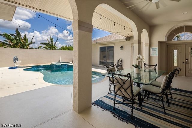2534 NE 20th CT, Cape Coral, FL 33909