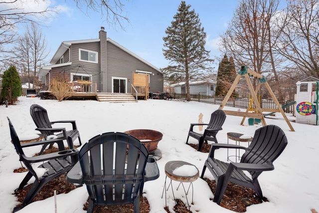 138 Oak Street, Lake Zurich, IL 60047