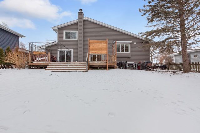 138 Oak Street, Lake Zurich, IL 60047