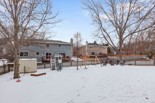 138 Oak Street, Lake Zurich, IL 60047