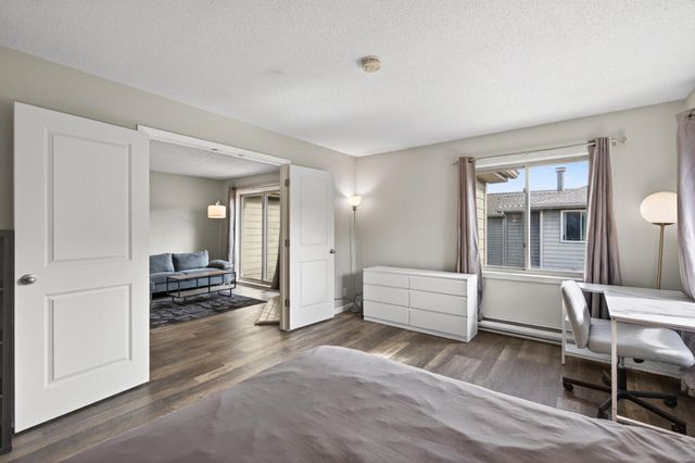2160 Ridge Drive 38, Saint Louis Park, MN 55416