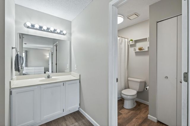 2160 Ridge Drive 38, Saint Louis Park, MN 55416