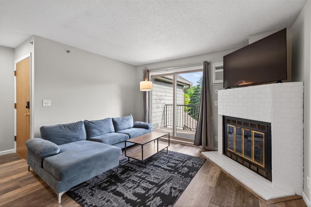 2160 Ridge Drive 38, Saint Louis Park, MN 55416