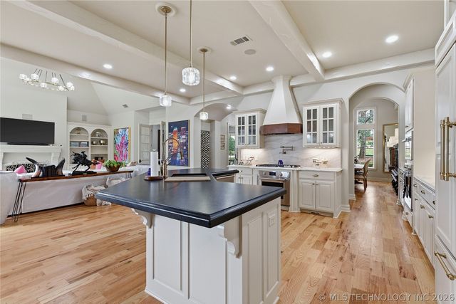 704 W 108th Street S, Jenks, OK 74037