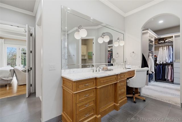 704 W 108th Street S, Jenks, OK 74037