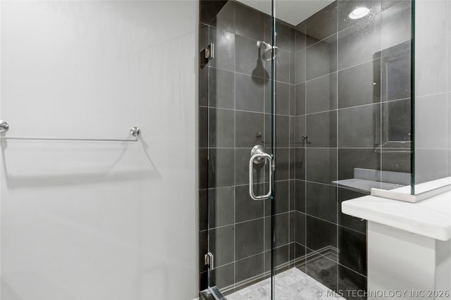 704 W 108th Street S, Jenks, OK 74037