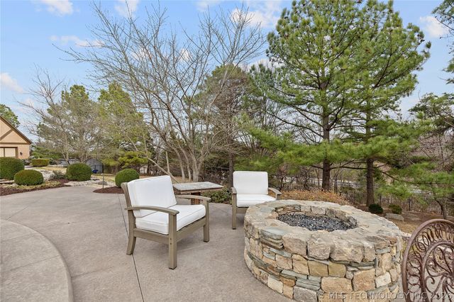 704 W 108th Street S, Jenks, OK 74037