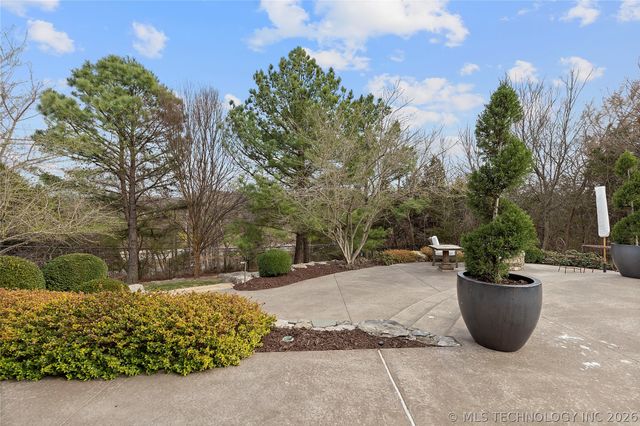 704 W 108th Street S, Jenks, OK 74037