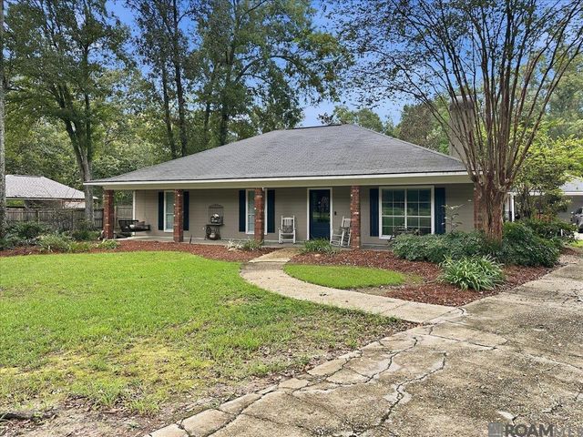 7511 Bear Cave Dr, Denham Springs, LA 70706