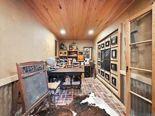 7511 Bear Cave Dr, Denham Springs, LA 70706