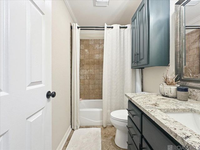 7511 Bear Cave Dr, Denham Springs, LA 70706